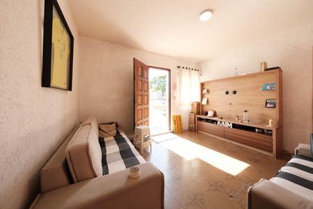 Casa à venda com 237m², 4 quartos e 1 vagaSala