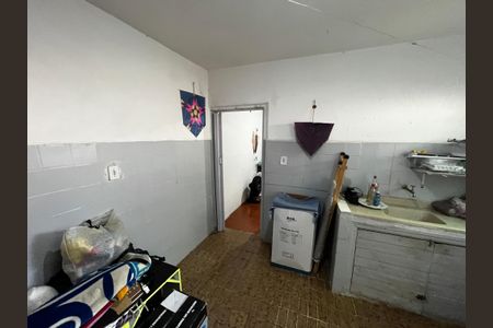 Casa à venda com 400m², 4 quartos e 2 vagasCasa 2 - Sala/Cozinha 