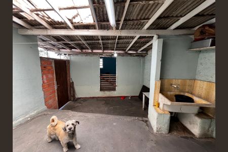 Casa à venda com 400m², 4 quartos e 2 vagasCasa 3 - Lavanderia