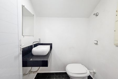 Apartamento para alugar com 350m², 4 quartos e 4 vagas Apartamento para alugar com 350m², 4 quartos e 4 vagasBanheiro