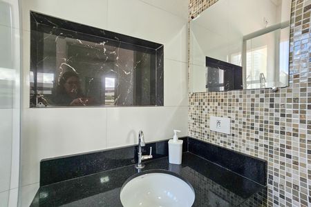 Apartamento para alugar com 350m², 4 quartos e 4 vagas Apartamento para alugar com 350m², 4 quartos e 4 vagasBanheiro