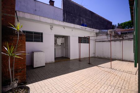 Casa à venda com 152m², 3 quartos e 4 vagasQuintal