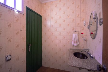 Casa à venda com 152m², 3 quartos e 4 vagasLavabo