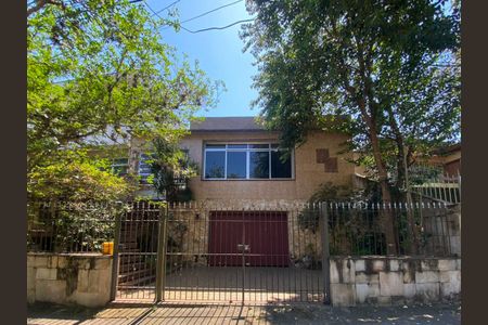 Casa à venda com 152m², 3 quartos e 4 vagasFachada