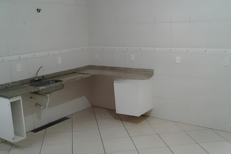 Casa à venda com 242m², 3 quartos e 2 vagas