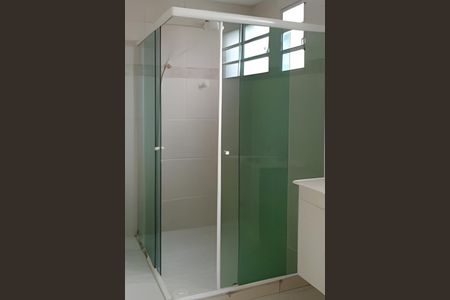 Casa à venda com 242m², 3 quartos e 2 vagas