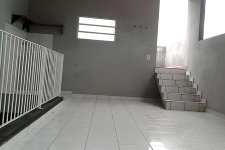 Casa à venda com 242m², 3 quartos e 2 vagas