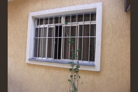 Casa à venda com 75m², 2 quartos e 2 vagas