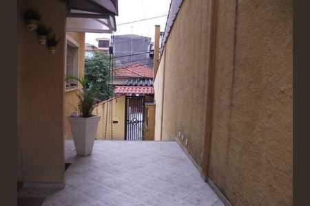 Casa à venda com 75m², 2 quartos e 2 vagas