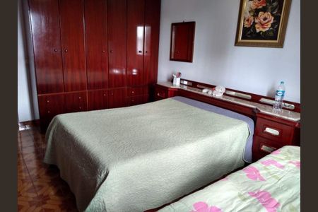 Casa à venda com 172m², 5 quartos e 3 vagas