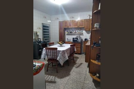 Casa à venda com 172m², 5 quartos e 3 vagas