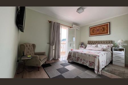 Casa à venda com 210m², 3 quartos e 2 vagas