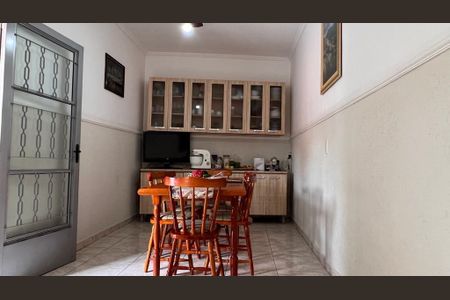 Casa à venda com 210m², 3 quartos e 2 vagas