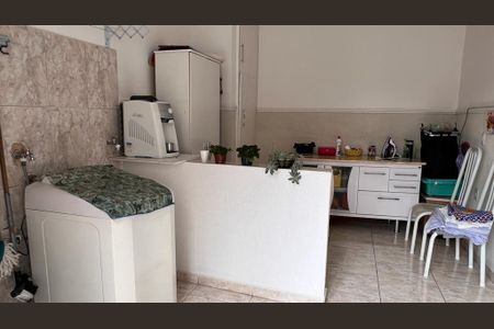 Casa à venda com 210m², 3 quartos e 2 vagas
