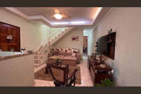 Casa à venda com 210m², 3 quartos e 2 vagas