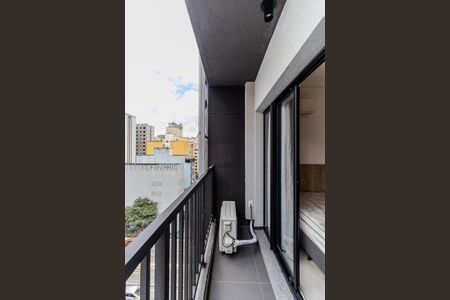 Studio para alugar com 30m², 1 quarto e 1 vaga Studio para alugar com 30m², 1 quarto e 1 vagaVaranda da Studio