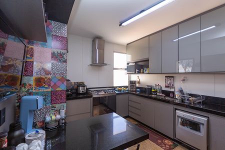 Apartamento à venda com 200m², 4 quartos e 3 vagasCozinha