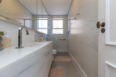 Apartamento à venda com 200m², 4 quartos e 3 vagasBanheiro