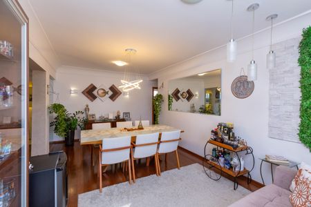 Apartamento à venda com 200m², 4 quartos e 3 vagasSala