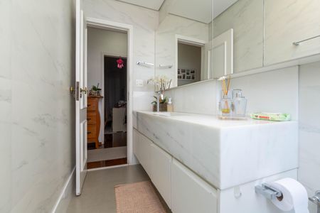 Apartamento à venda com 200m², 4 quartos e 3 vagasBanheiro