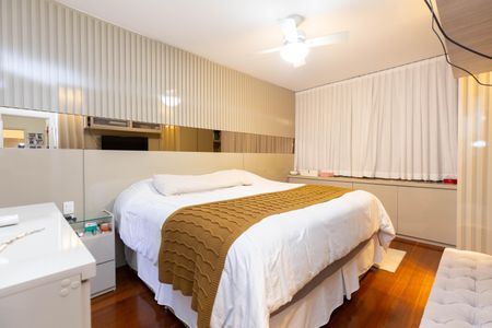 Apartamento à venda com 200m², 4 quartos e 3 vagasSuíte 