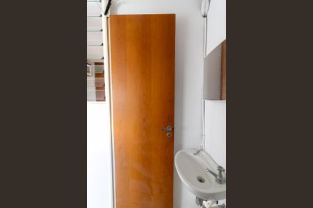 Apartamento à venda com 76m², 2 quartos e 1 vagaBanheiro de Serviço