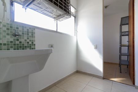 Apartamento à venda com 76m², 2 quartos e 1 vagaÁrea de Serviço