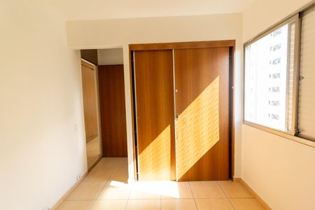 Apartamento à venda com 76m², 2 quartos e 1 vagaQuarto 1