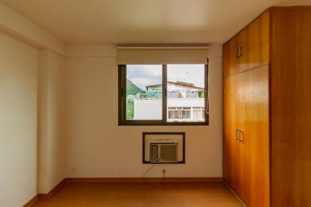 Apartamento à venda com 46m², 1 quarto e 1 vagaQuarto