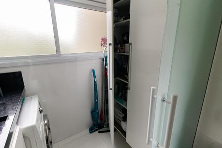 Apartamento à venda com 94m², 2 quartos e 2 vagasÁrea de Serviço