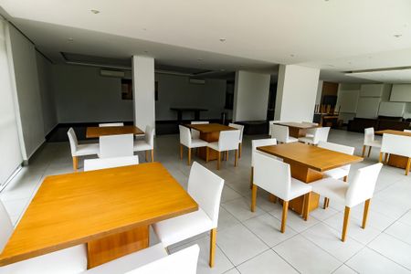 Apartamento à venda com 94m², 2 quartos e 2 vagasÁrea comum - Salão de festas