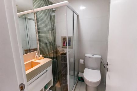 Apartamento à venda com 94m², 2 quartos e 2 vagasBanheiro da Suíte 1
