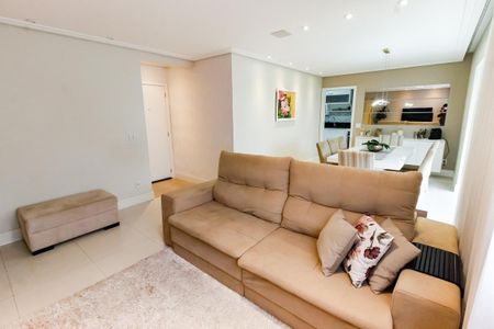 Apartamento à venda com 94m², 2 quartos e 2 vagasSala