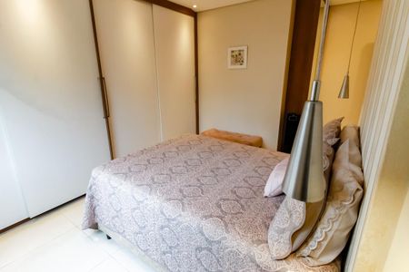 Apartamento à venda com 94m², 2 quartos e 2 vagasSuíte 2