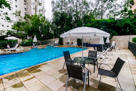 Apartamento à venda com 94m², 2 quartos e 2 vagasÁrea comum - Piscina