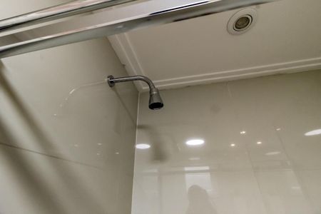 Apartamento à venda com 94m², 2 quartos e 2 vagasBanheiro da Suíte 2 