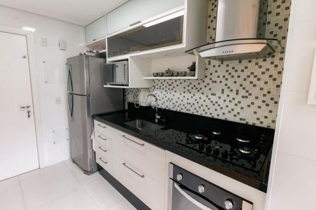 Apartamento à venda com 94m², 2 quartos e 2 vagasCozinha 