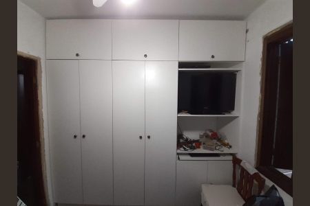 Quarto de apartamento à venda com 3 quartos, 68m² em Menino Deus, Porto Alegre