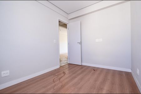 Apartamento à venda com 78m², 3 quartos e 2 vagasQuarto 2