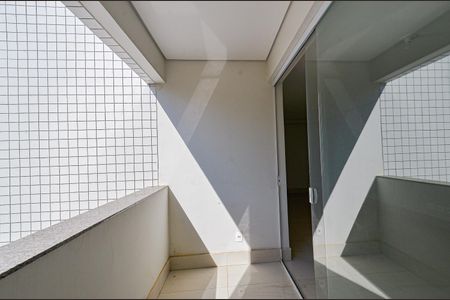 Apartamento à venda com 78m², 3 quartos e 2 vagasVaranda