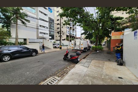 Apartamento para alugar com 120m², 2 quartos e 1 vagaVista da Rua