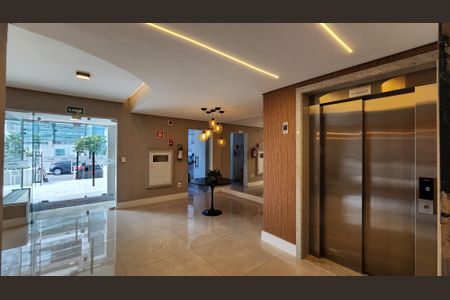 Apartamento para alugar com 120m², 2 quartos e 1 vagaHall de entrada