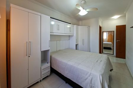 Apartamento para alugar com 81m², 2 quartos e 1 vagaSuite