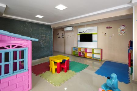 Apartamento para alugar com 81m², 2 quartos e 1 vagaÁrea comum