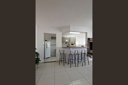 Apartamento para alugar com 81m², 2 quartos e 1 vagaCozinha