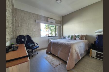 Apartamento à venda com 76m², 2 quartos e 2 vagas Apartamento à venda com 76m², 2 quartos e 2 vagasSuíte
