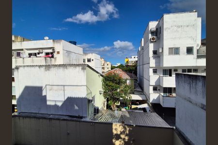 Apartamento à venda com 76m², 2 quartos e 2 vagas Apartamento à venda com 76m², 2 quartos e 2 vagasVista da Varanda