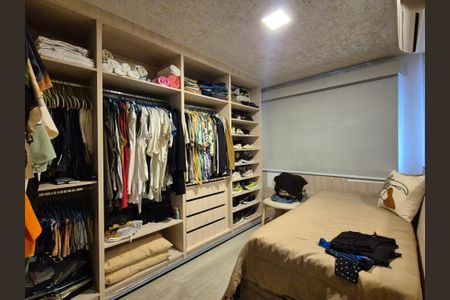 Apartamento à venda com 76m², 2 quartos e 2 vagas Apartamento à venda com 76m², 2 quartos e 2 vagasQuarto