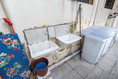 Casa à venda com 430m², 6 quartos e 6 vagas Casa à venda com 430m², 6 quartos e 6 vagasÁrea de serviço