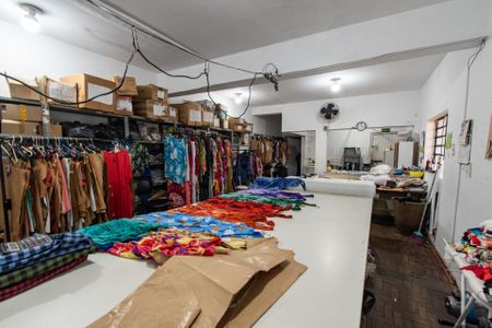 Casa à venda com 430m², 6 quartos e 6 vagas Casa à venda com 430m², 6 quartos e 6 vagasCopa